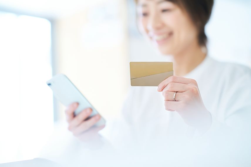 住宅ローンでカバーできない資金調整はカードローンを活用しよう