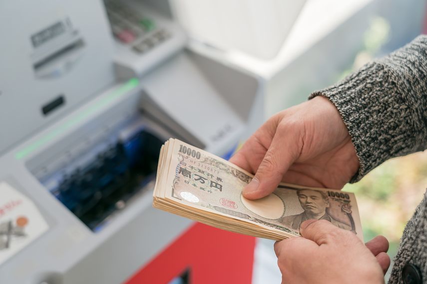 カードローンで70万円を借りると返済額・利息はいくら？審査で確認される項目も紹介