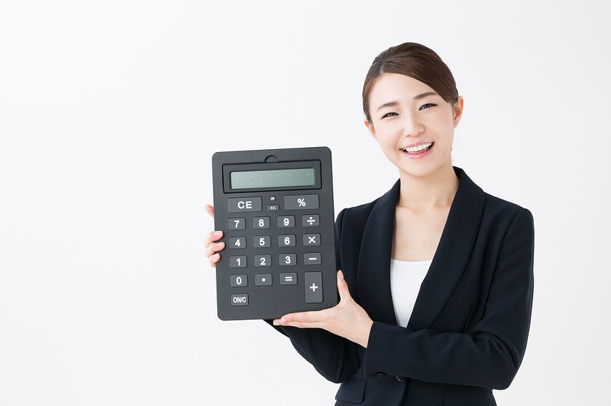 カードローンで70万円を借りるときの返済額・利息はどれくらい？