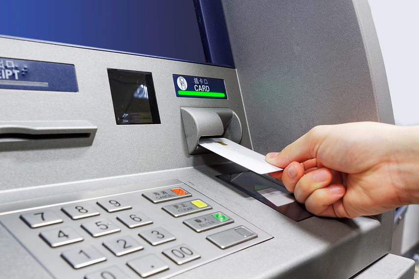 カードローンの返済や借り入れをATMで行う方法は？使い方をわかりやすく解説