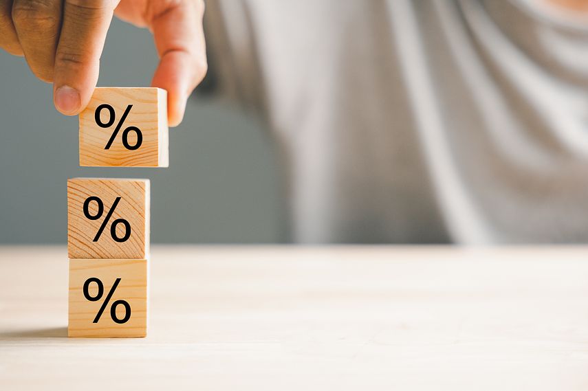 カードローンの利息を抑える方法