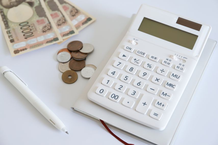 カードローンで300万円を借りるときの返済額・利息はどれくらい？